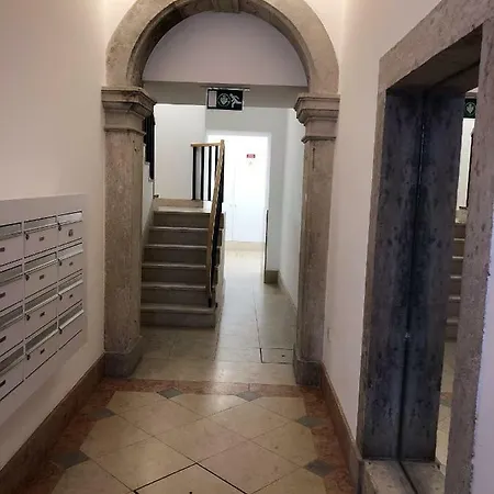 Lägenhet Pico Da Bica Lisboa